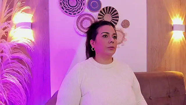 martina foxy  online show from November 29, 2025, 12:08 pm