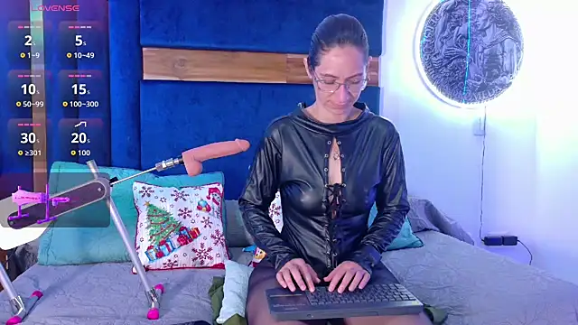 Andromeda-jade online show from December 22, 2025, 3:47 am