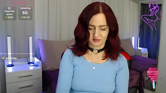 Snapshot of ElisaJane chatting on December 22, 2024, 9:31 pm ElisaJane online show from December 22, 2024, 9:31 pm