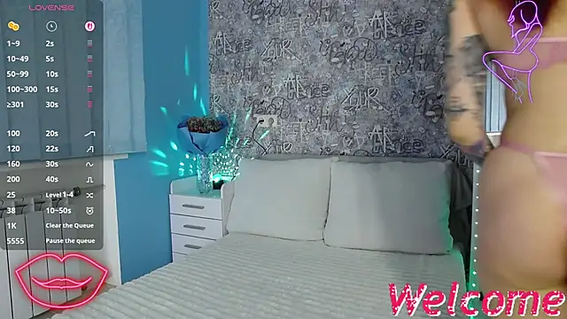 Snapshot of ElisaJane chatting on March 9, 2026, 11:20 pm ElisaJane online show from March 9, 2026, 11:20 pm