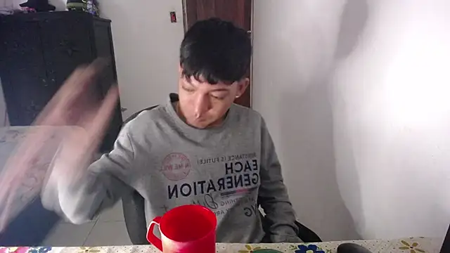 Snapshot of Sxntisaul__ chatting on February 7, 2025, 1:01 pm Sxntisaul online show from February 7, 2025, 1:01 pm