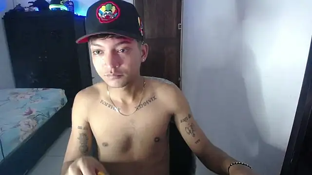 Snapshot of Sxntisaul__ chatting on February 7, 2025, 9:04 pm Sxntisaul online show from February 7, 2025, 9:04 pm