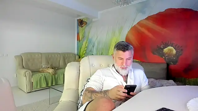 Snapshot of BlowMyXXL chatting on February 6, 2026, 8:12 pm BlowMyXXL online show from February 6, 2026, 8:12 pm