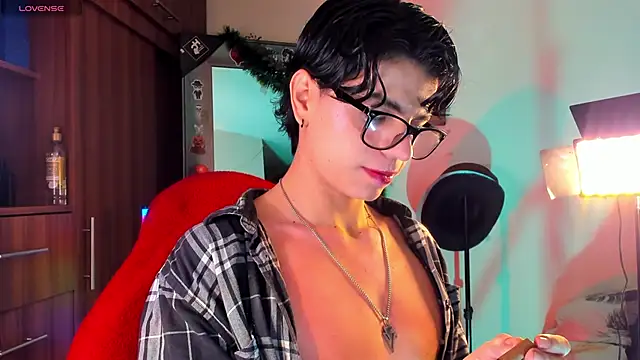 Snapshot of marckalexis chatting on February 14, 2026, 12:51 am marckalexis online show from February 14, 2026, 12:51 am