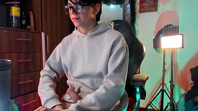 Snapshot of marckalexis chatting on February 23, 2026, 2:25 pm marckalexis online show from February 23, 2026, 2:25 pm