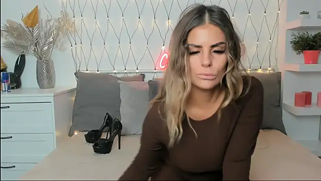 CassyCain online show from December 20, 2024, 8:17 am