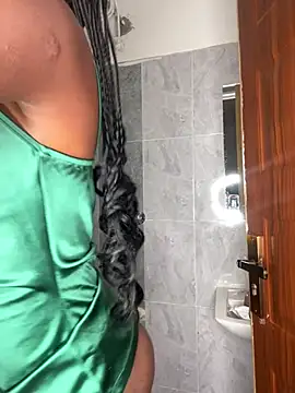 Fanclubbbbb online show from February 19, 2025, 8:31 pm