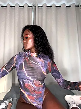 Fanclubbbbb online show from September 28, 2025, 7:36 am