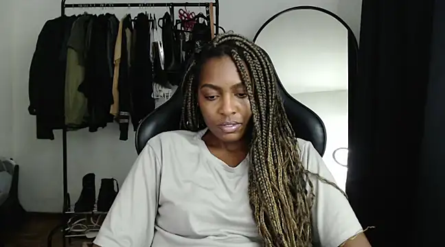 Snapshot of marisilva_br chatting on February 8, 2025, 11:45 pm marisilva br online show from February 8, 2025, 11:45 pm