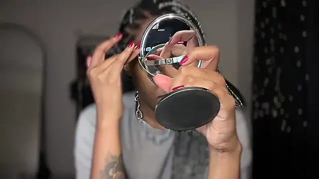 marisilva br online show from November 25, 2025, 12:21 am