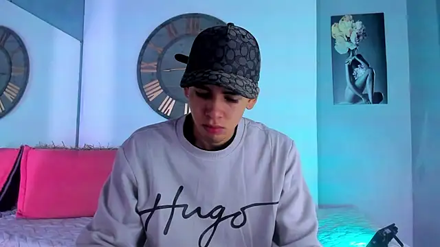 Mike 0233  online show from December 28, 2024, 3:37 am