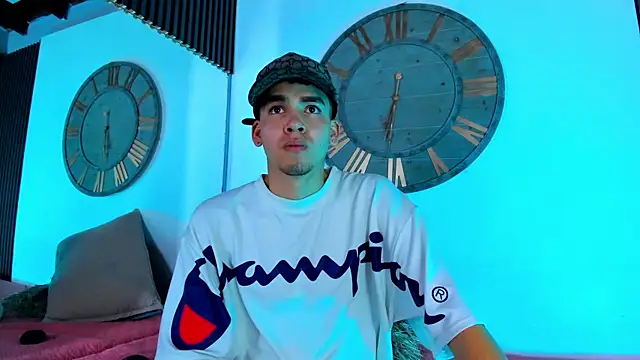 Mike 0233  online show from February 2, 2025, 7:09 am