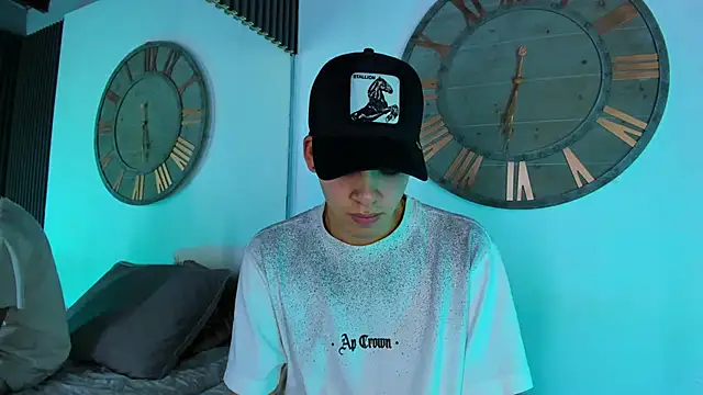 Mike 0233  online show from February 5, 2025, 7:29 am