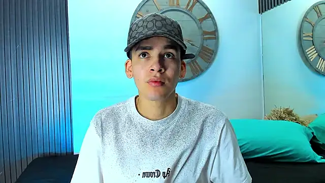 Mike 0233  online show from February 15, 2025, 4:36 am