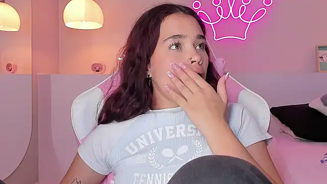 violeth hill online show from February 14, 2025, 2:07 am