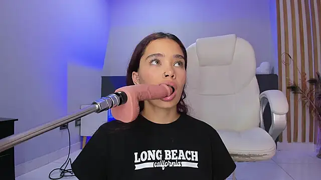 violeth hill online show from March 6, 2025, 8:37 pm