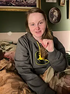 GingerSnap33 online show from February 5, 2025, 3:34 am