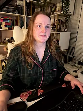 GingerSnap33 online show from January 11, 2026, 1:32 am