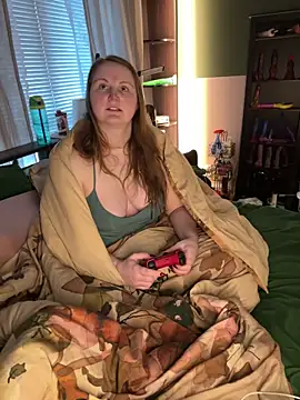 Snapshot of GingerSnap33 chatting on March 1, 2026, 6:54 pm GingerSnap33 online show from March 1, 2026, 6:54 pm