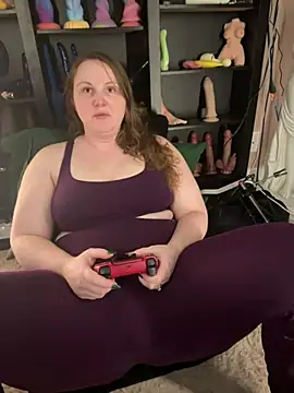 GingerSnap33 online show from May 1, 2026, 3:11 am