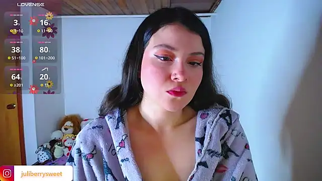 juli05star20 online show from October 18, 2025, 3:09 am