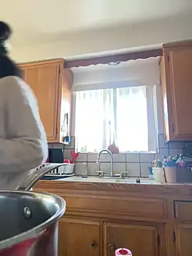 starrynikki online show from January 5, 2025, 6:35 pm