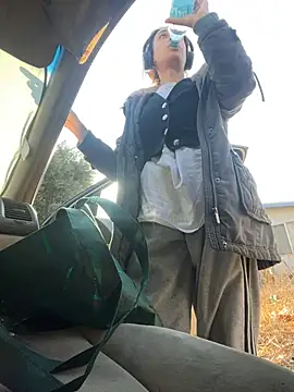 starrynikki online show from January 11, 2025, 5:18 pm