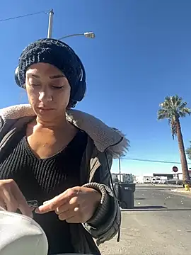 starrynikki online show from January 20, 2025, 7:46 pm