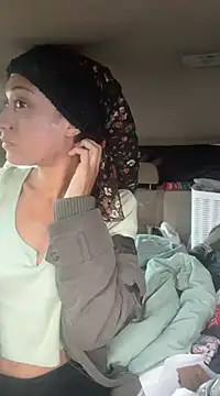 starrynikki online show from February 20, 2025, 4:25 pm