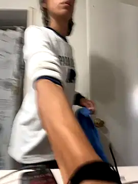 starrynikki online show from October 8, 2025, 5:10 pm