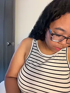 XMara online show from February 18, 2026, 4:58 pm