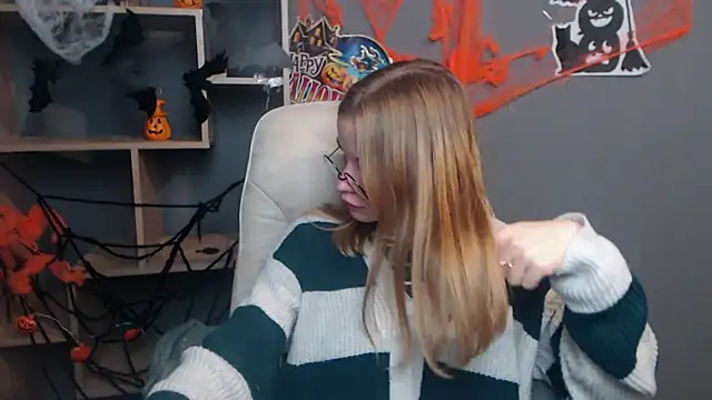 MargaritaKiss online show from November 2, 2025, 8:33 pm