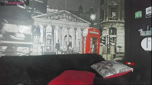 CloeRodriguez online show from May 11, 2026, 8:39 pm