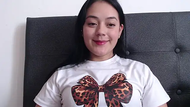 Snapshot of Alisha_99 chatting on September 26, 2025, 9:52 pm Alisha 99 online show from September 26, 2025, 9:52 pm