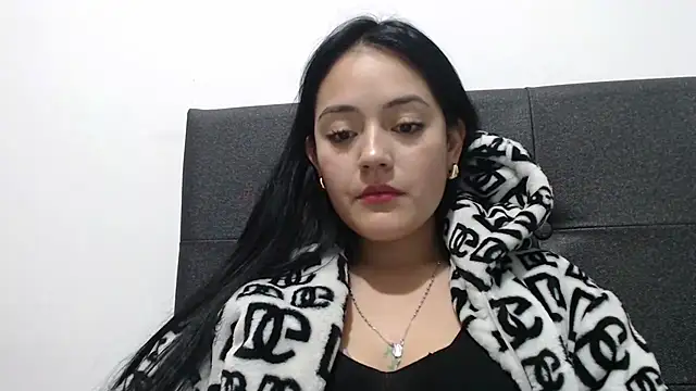 Snapshot of Alisha_99 chatting on October 2, 2025, 11:56 pm Alisha 99 online show from October 2, 2025, 11:56 pm