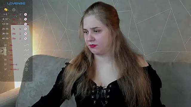 Snapshot of Megan_Violer chatting on January 29, 2025, 3:37 pm Megan Violer online show from January 29, 2025, 3:37 pm