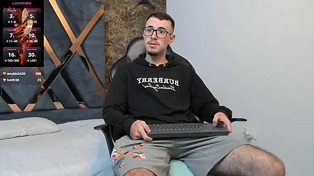 CodyWalkerR online show from March 7, 2025, 5:38 pm