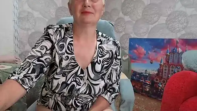 NicoleOlla online show from May 9, 2026, 3:01 am