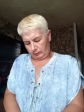NicoleOlla online show from July 6, 2026, 4:42 am