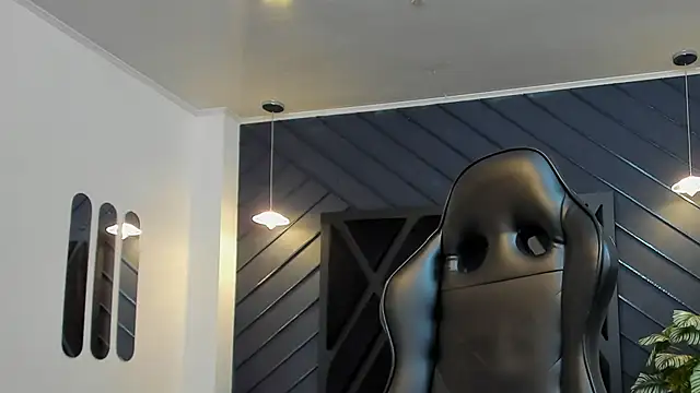 Liam Kleiin online show from November 1, 2025, 11:23 am