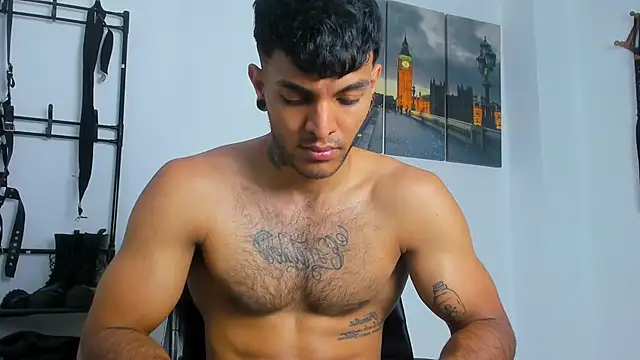 Snapshot of JuanBlade chatting on October 16, 2025, 5:25 pm JuanBlade online show from October 16, 2025, 5:25 pm