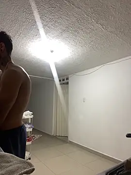 Snapshot of JuanBlade chatting on November 4, 2025, 11:31 am JuanBlade online show from November 4, 2025, 11:31 am