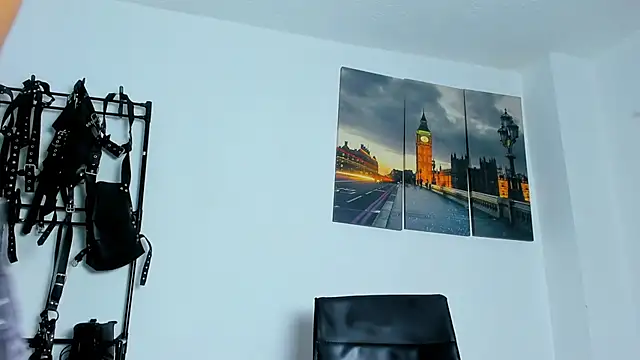 Snapshot of JuanBlade chatting on November 19, 2025, 4:40 pm JuanBlade online show from November 19, 2025, 4:40 pm