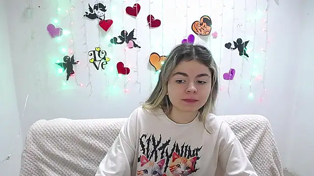 TinaRedly online show from February 23, 2025, 6:17 am