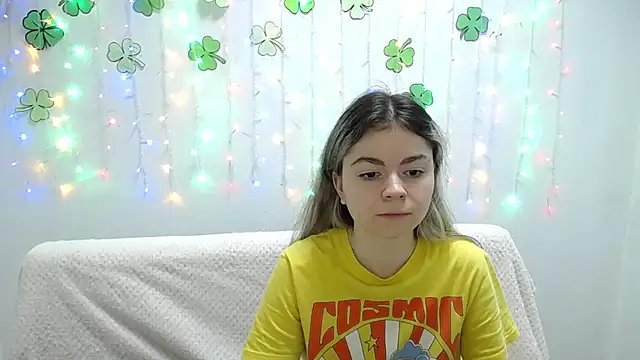 TinaRedly online show from March 21, 2025, 9:34 pm