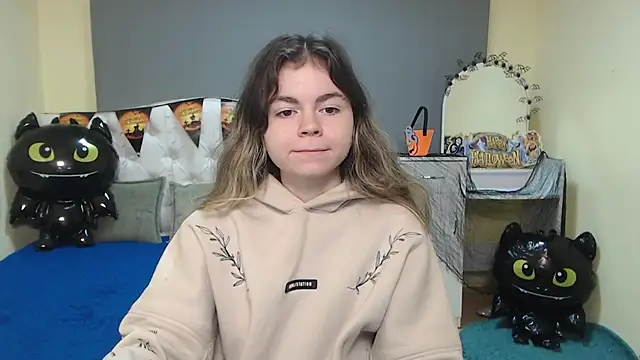 TinaRedly online show from October 23, 2025, 6:02 am