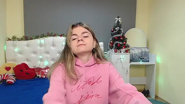 Snapshot of TinaRedly chatting on January 8, 2026, 6:37 am TinaRedly online show from January 8, 2026, 6:37 am