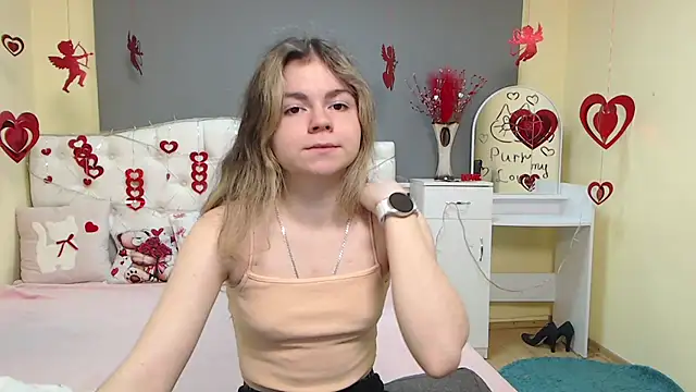 Snapshot of TinaRedly chatting on February 9, 2026, 12:31 pm TinaRedly online show from February 9, 2026, 12:31 pm