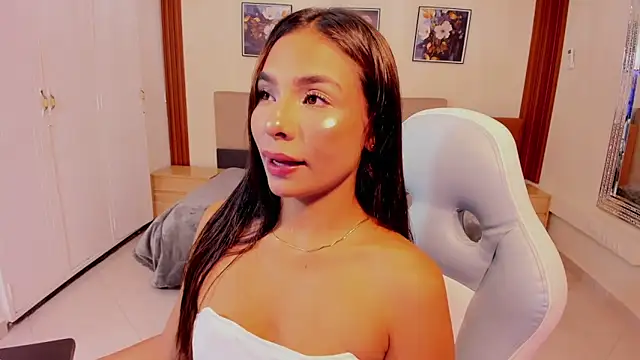 Snapshot of amira_cute2 chatting on December 22, 2025, 10:23 am amira cute2 online show from December 22, 2025, 10:23 am