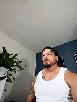 Snapshot of SilvaBranko chatting on October 18, 2025, 9:48 pm SilvaBranko online show from October 18, 2025, 9:48 pm